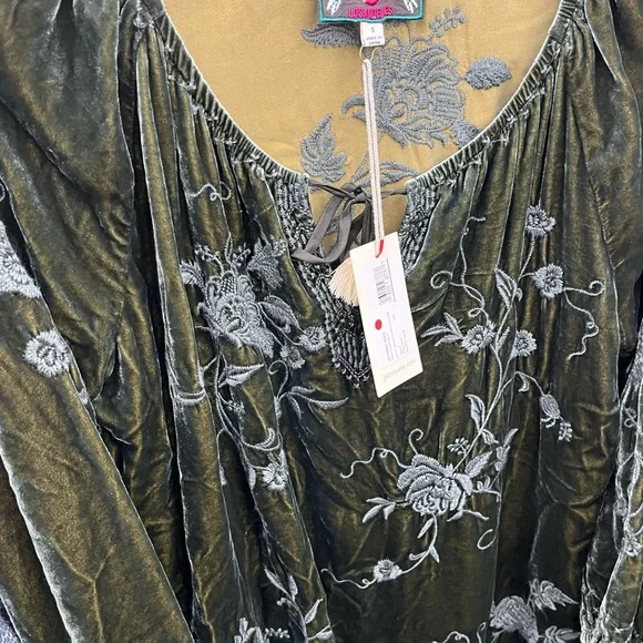 Johnny Was Millie Velvet Peasant Blouse - Picture 6 of 7